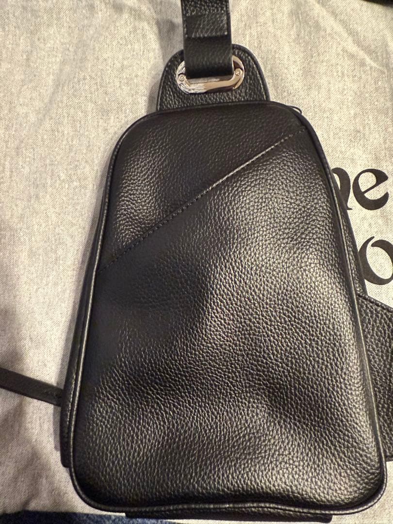 ヴィヴィアンウエストウッド　 スリングバッグ ボディバッグ 　ショルダーバッグ