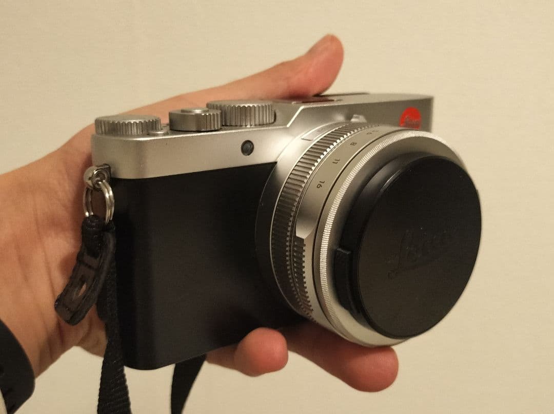 LEICA D-LUX 7 シルバー 本体と付属品
