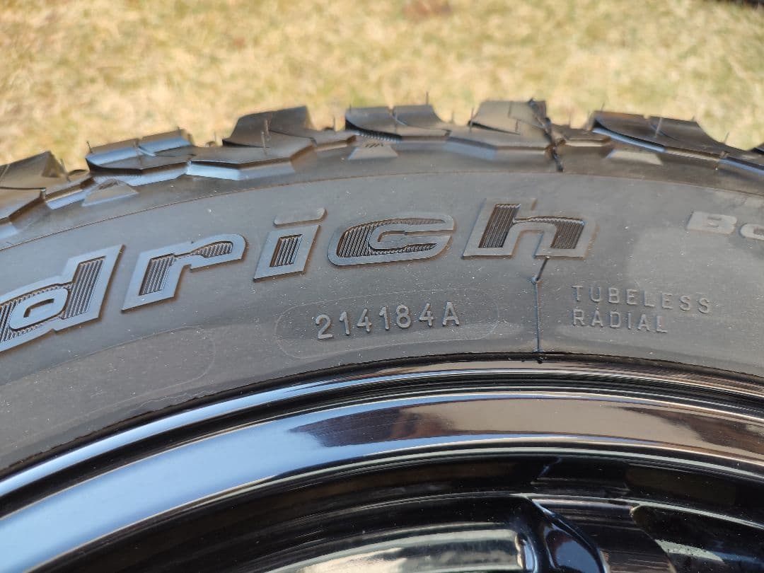 BFグッドリッチ タイヤ265/60R18 キーラーフォースホイール4本セット