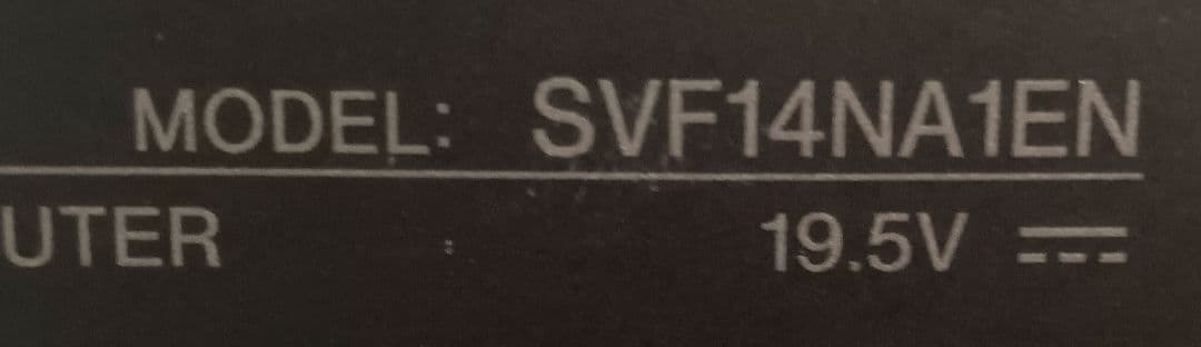 † VAIO ノートPC SVF14NA1EN 4GB ストレージ無