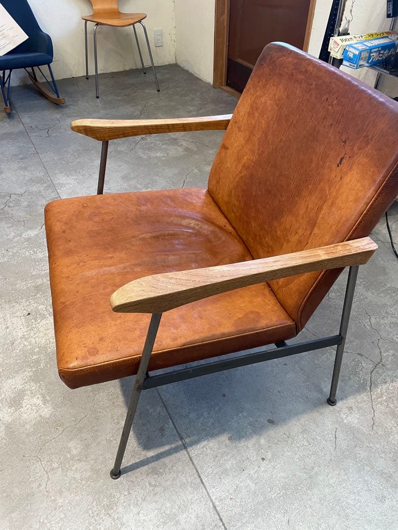 TRUCK トラックファニチャー FURROWED レザーアームチェア