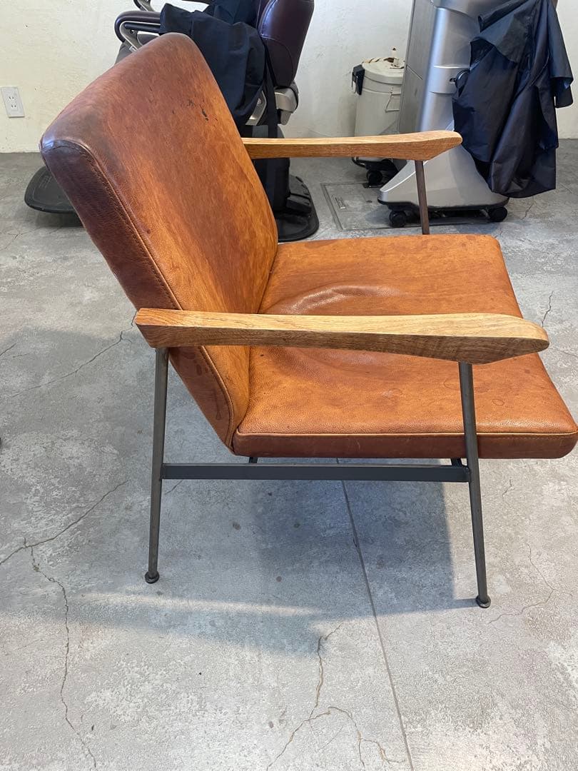 TRUCK トラックファニチャー FURROWED レザーアームチェア