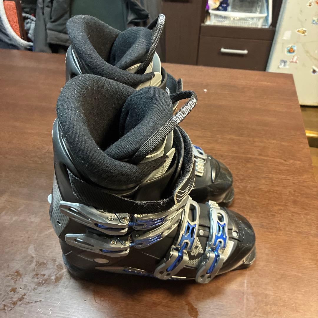 H*a様 SALOMON スキー用ブーツ 黒 4バックル