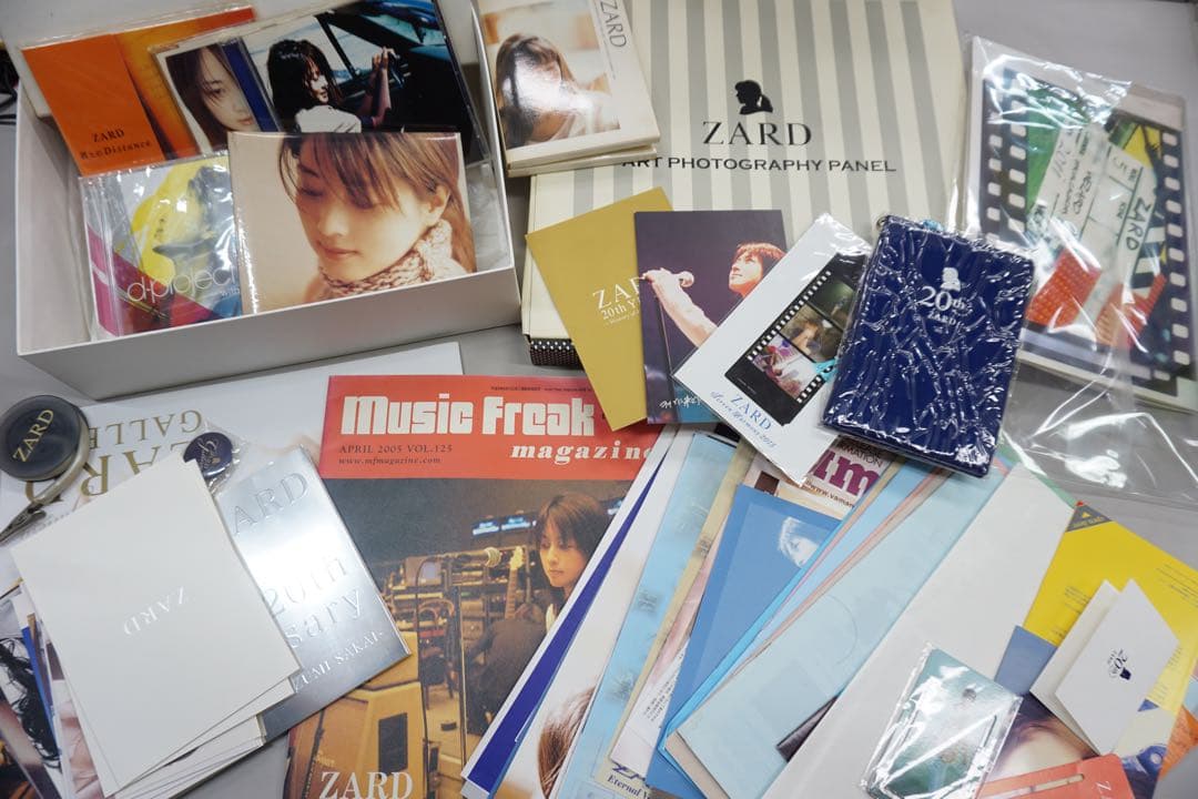 k*i様 ZARD 坂井泉水 大量ファンクラブ限定 グッズ 会報 パンフレット