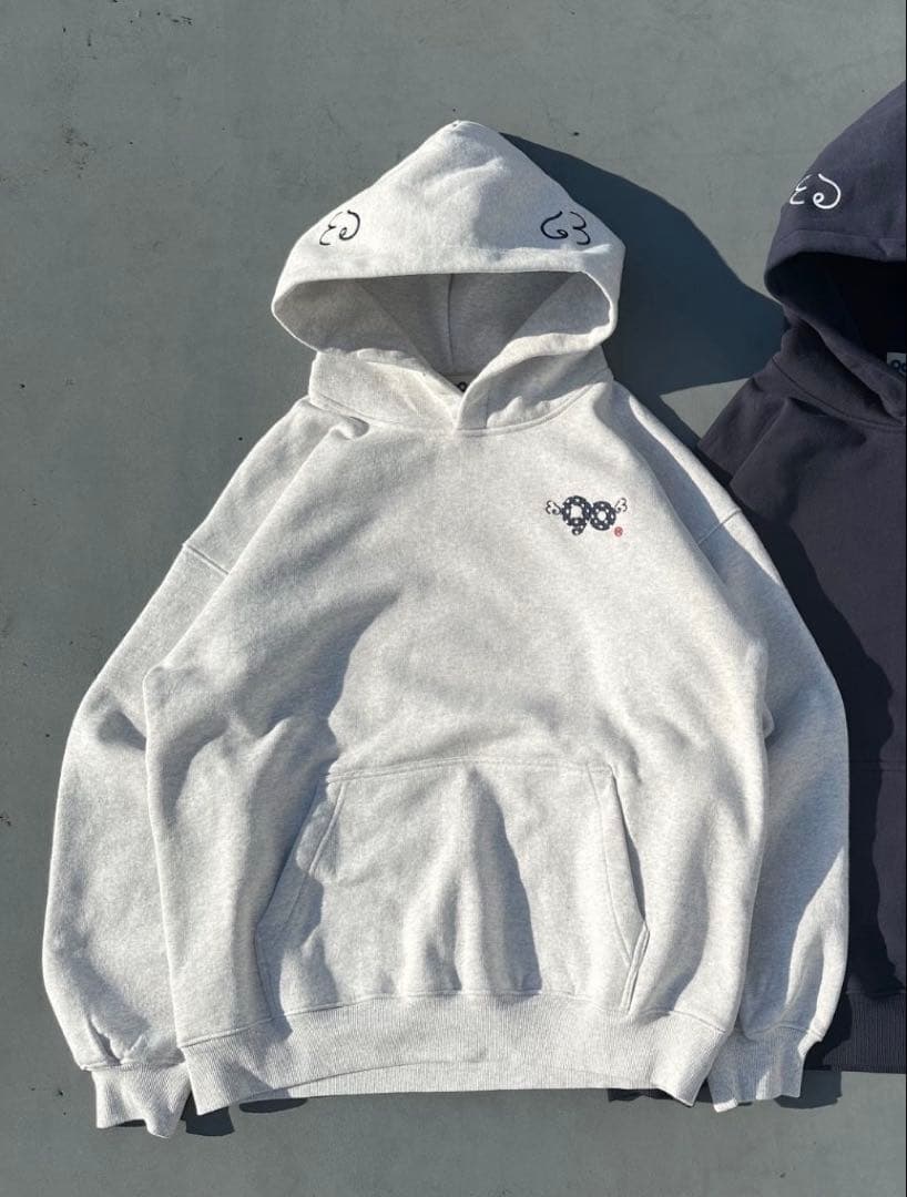 9090 ドット フーディー白