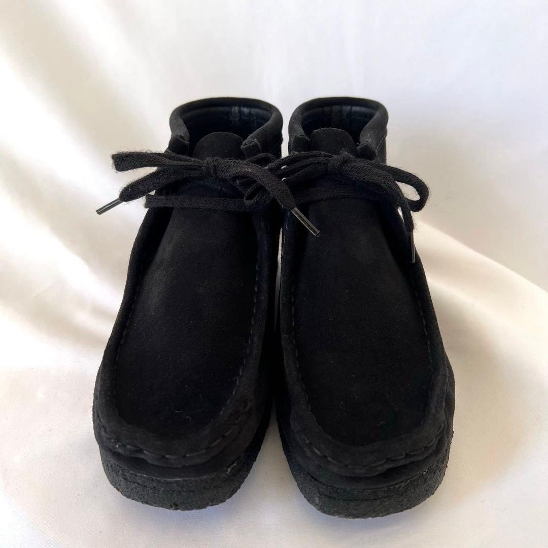 靴 Clarks \"WALLABEE\" BLK SUEDE