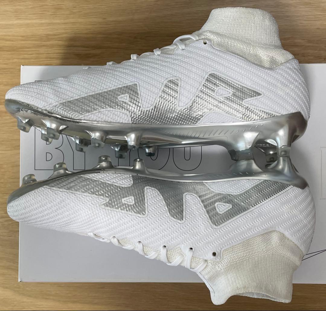 Nike Air ホワイト サッカーシューズ