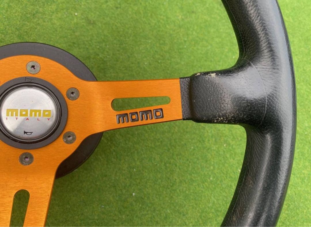 MOMO モモ　DRIFTING ドリフティング　ステアリング　ハンドル