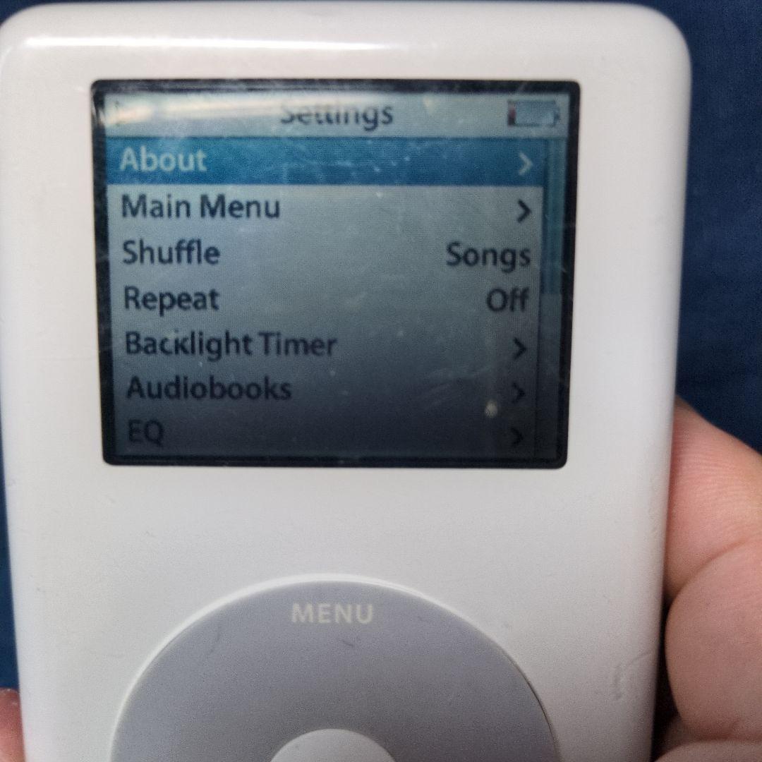 動作品　iPod Classic　60GB A1099　カラー液晶　白と金属