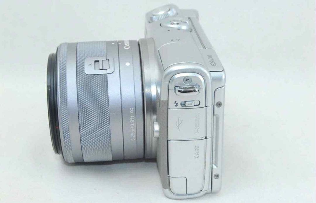 Canon EOS M100 シルバー 15-45mmレンズ付き