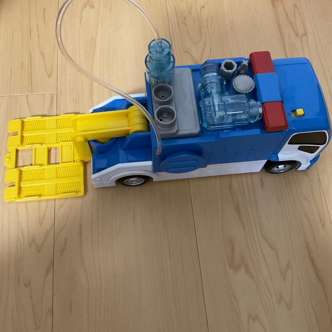 トミカ　空気はスゴイぞ！整備工場へ運ぼうJAFビッグレッカー車