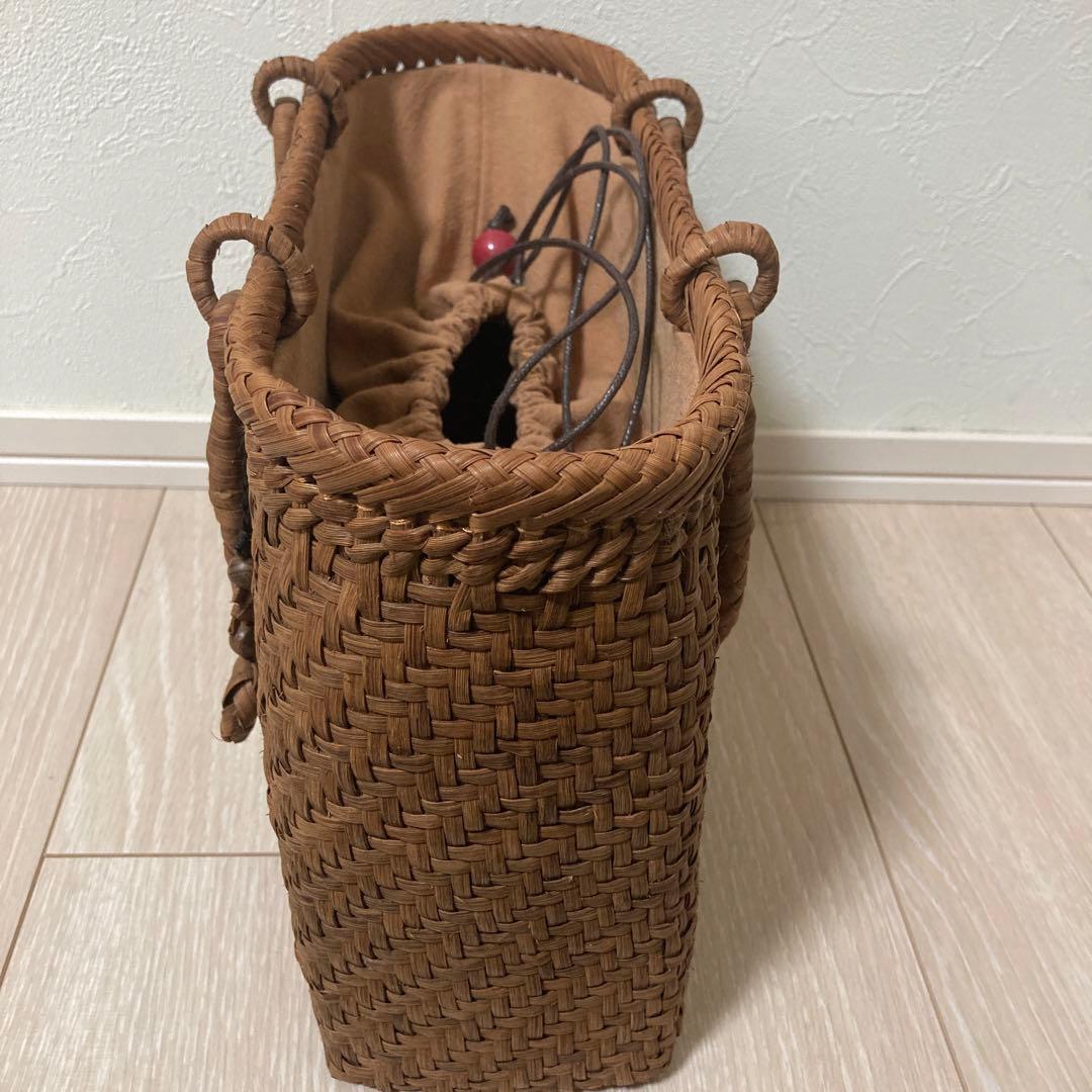 期間限定【特選】 最高級山葡萄 網代編み 細編みバッグ　ストラップ葡萄藤