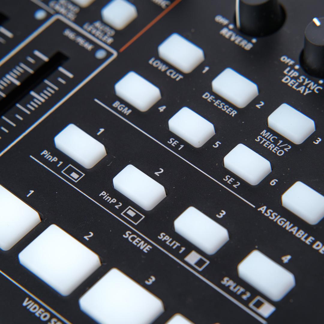 Roland VRC-01 AeroCaster 複数台スマホでライブ配信機器