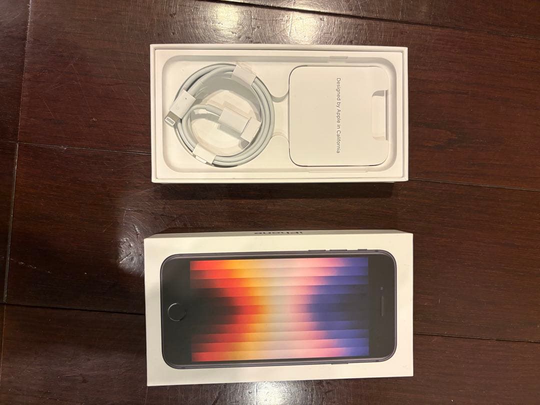 Masaki Wada　iPhone SE 第3世代美品　iPhoneSE