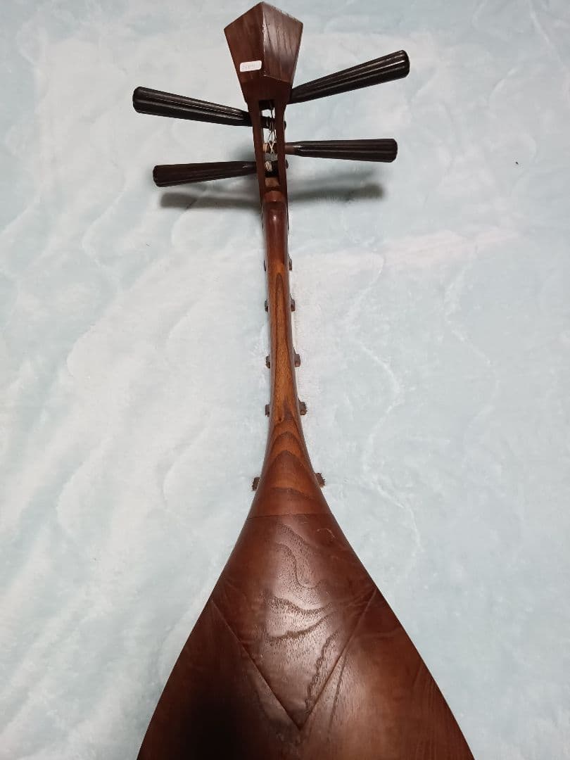 価格ご相談ください。薩摩琵琶　筑前琵琶　和楽器です。弦は新品　分解可能