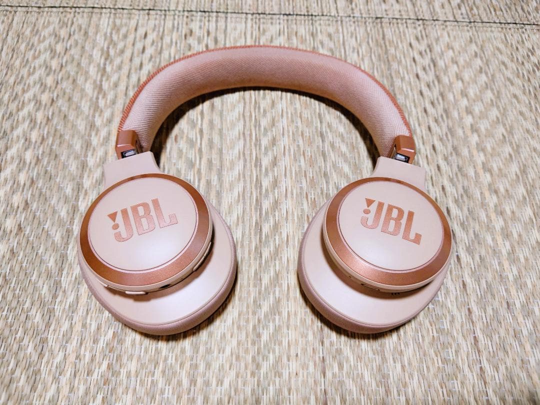 JBL Live 770NC　ノイズキャンセリングヘッドホン　砂色