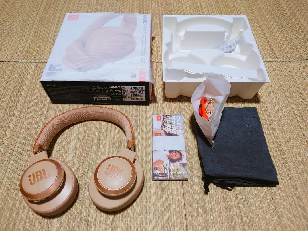 JBL Live 770NC　ノイズキャンセリングヘッドホン　砂色