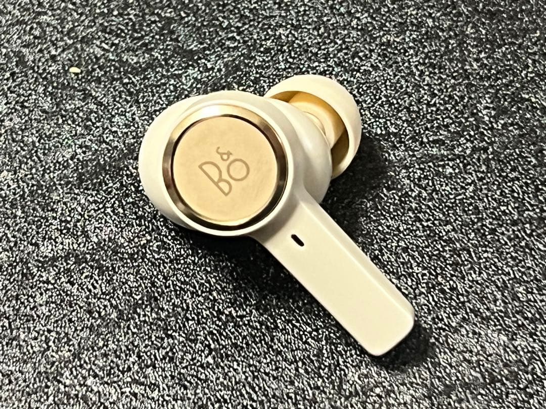 Bang & Olufsen Beoplay EX ワイヤレスイヤホン