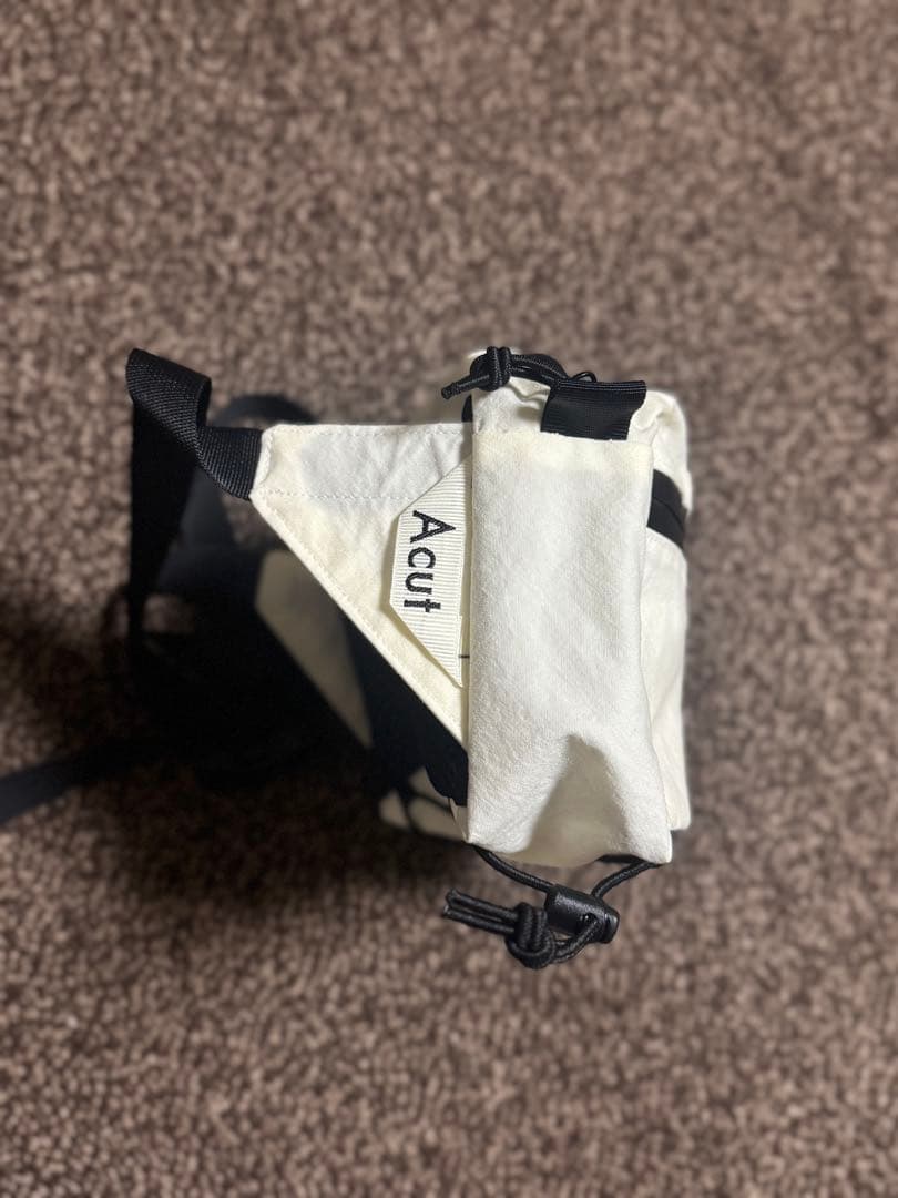 ACUT ファニーポーチ白　ホワイト
