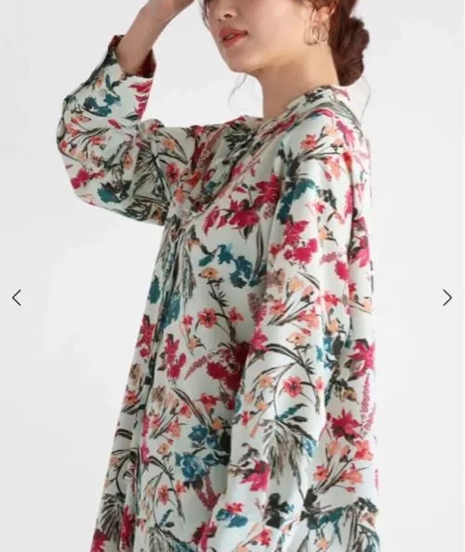 新品未使用　今期　激安　ヤマダヤ　Ample ボタニカルプリントシャツワンピース