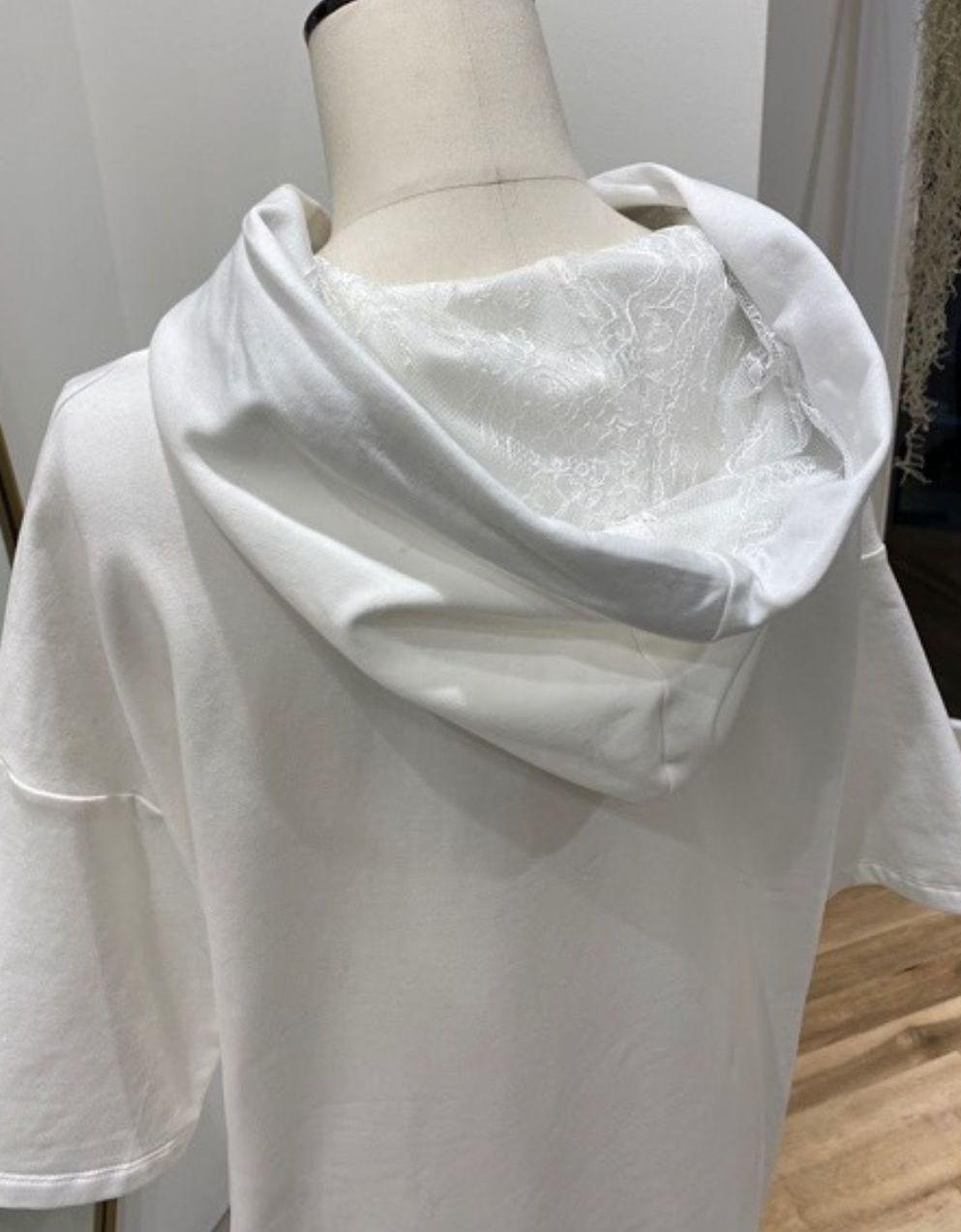 本日23時までセール、未使用エルマンノ シェルヴィーノのパーカーワンピース