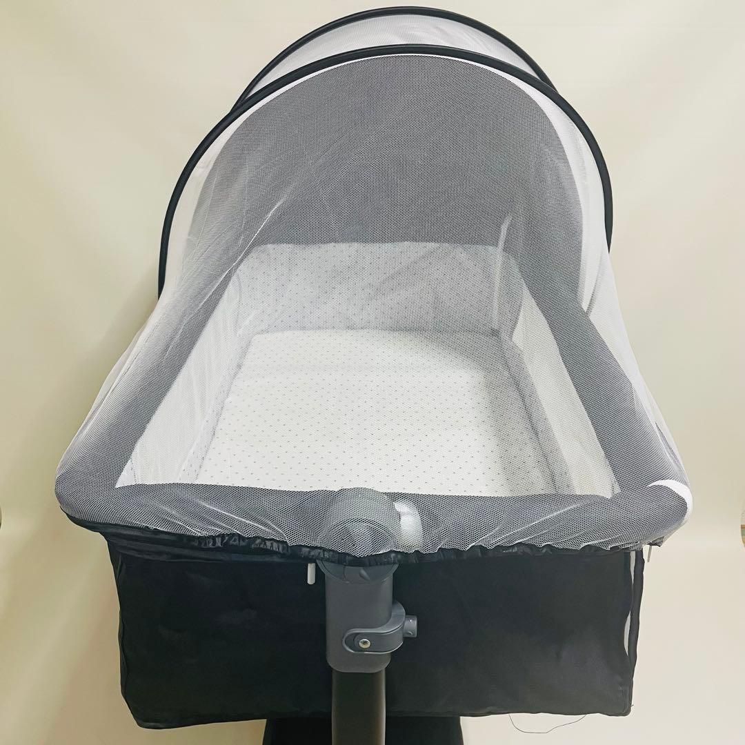 【未使用品】ベビーベッド　高さ調節可　蚊帳　キャスター付き