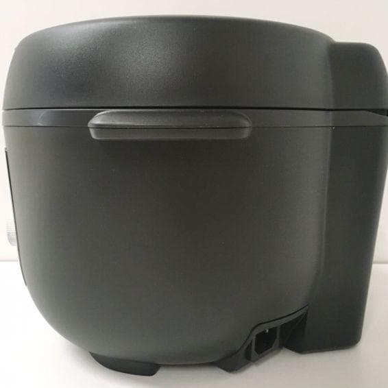 【美品】 2023年製 タイガー 電気圧力鍋　 COK-A220 マットブラック