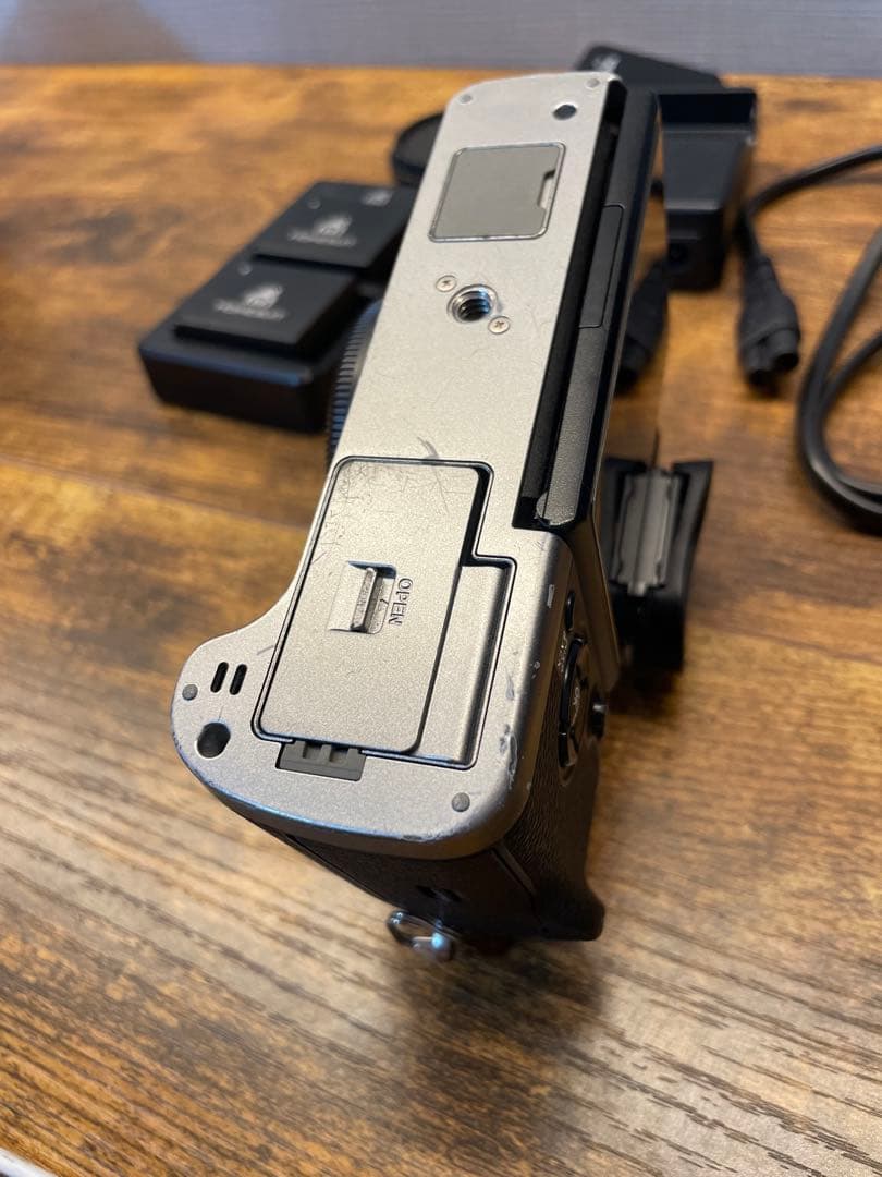 Fujifilm X-T3 ミラーレスカメラ 本体と付属品