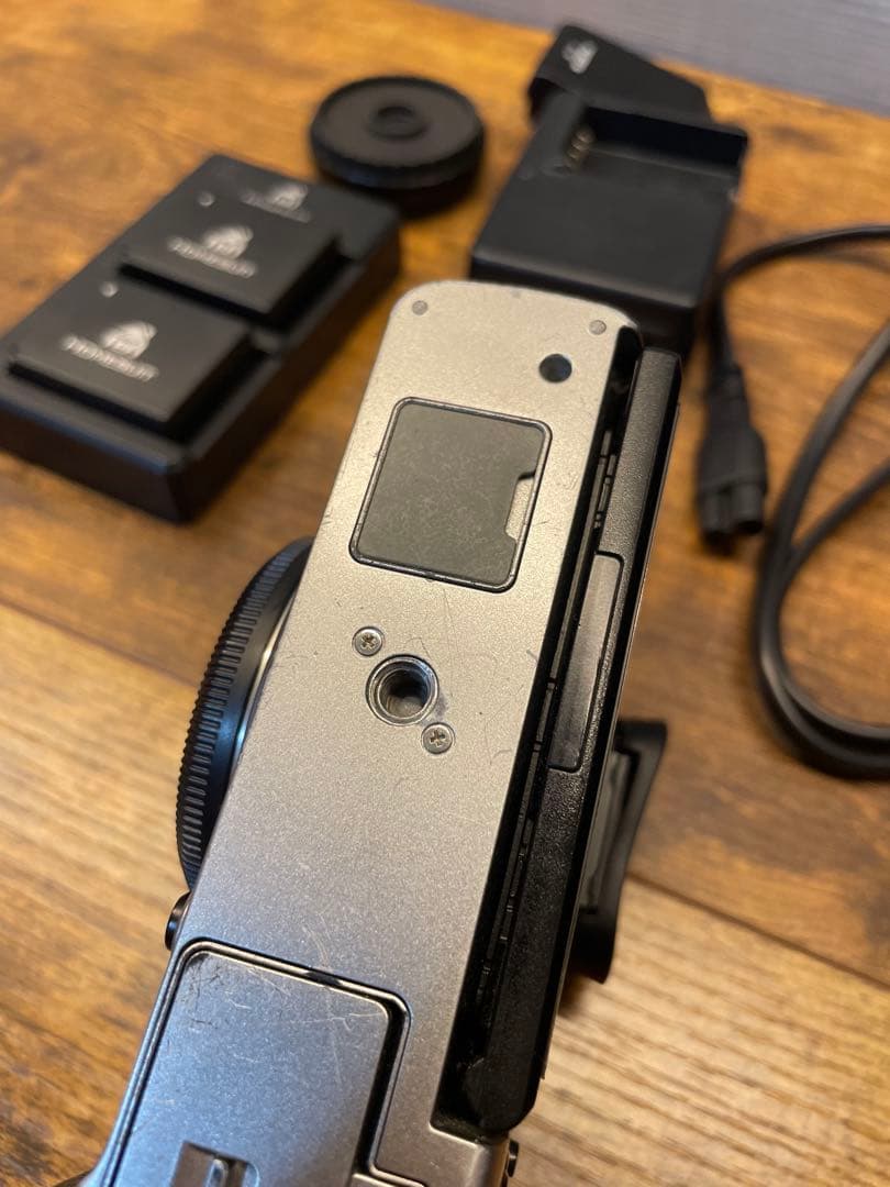 Fujifilm X-T3 ミラーレスカメラ 本体と付属品