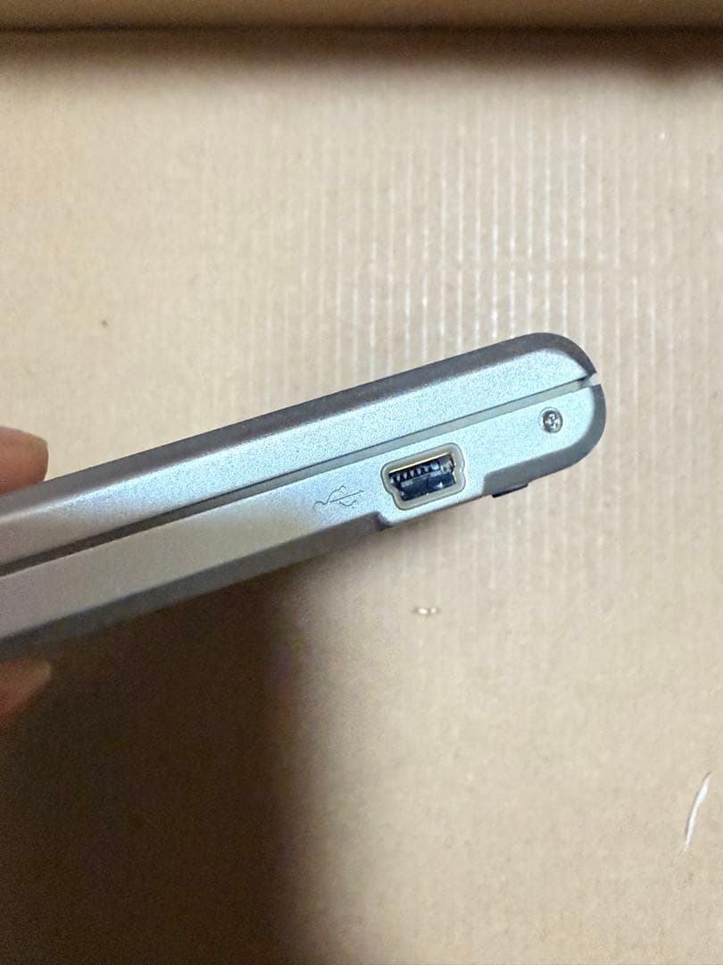 SONY MZ-RH1 ポータブルMDプレーヤー（ジャンク品）