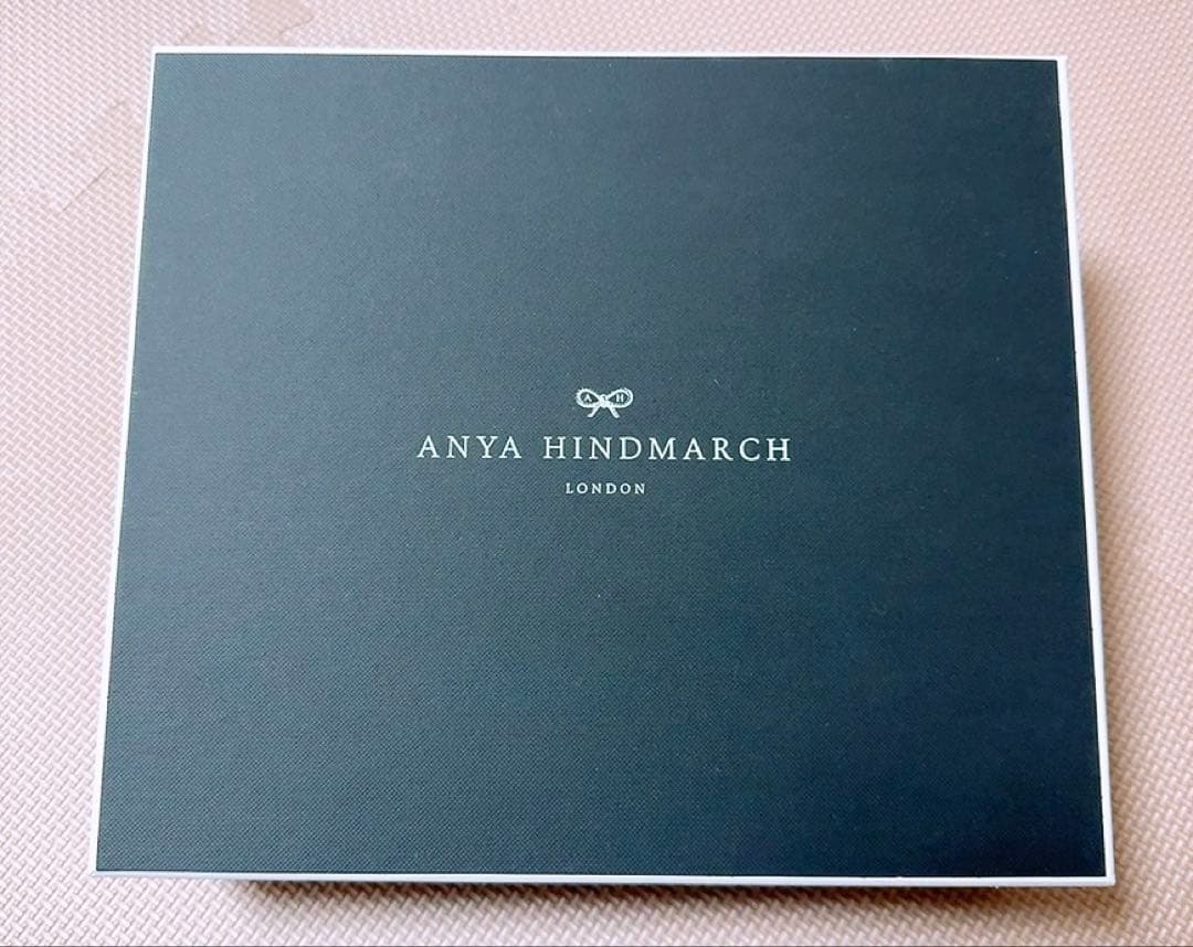 ANYA HINDMARCH 目のデザイン フォトフレーム