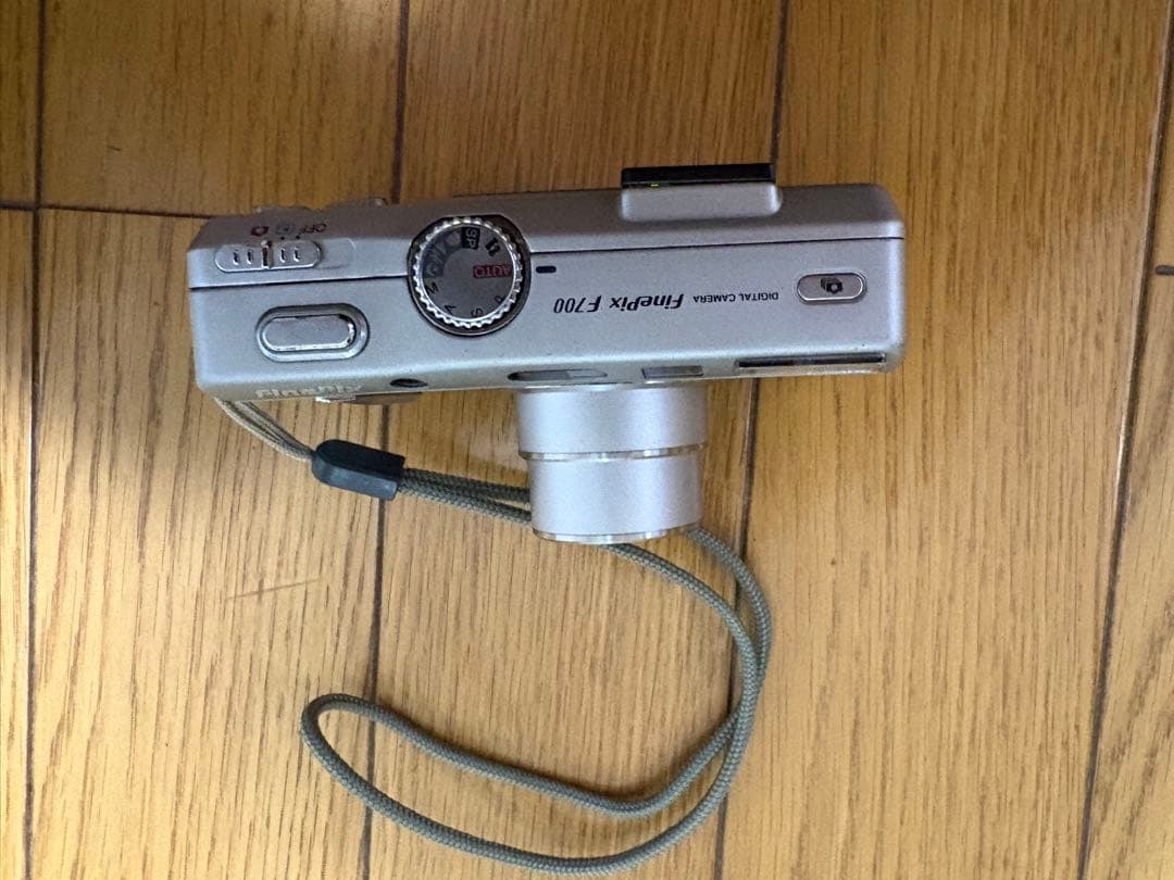 【稼働品】Fujifilm FinePix F700 デジカメ　予備電池