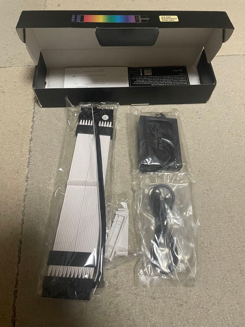 【新品】Lian Li Strimer Plus V2 24pin