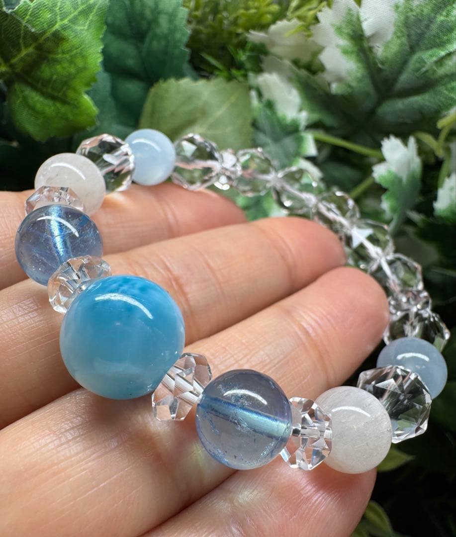 宝石品質　ラリマーデザインブレスレット