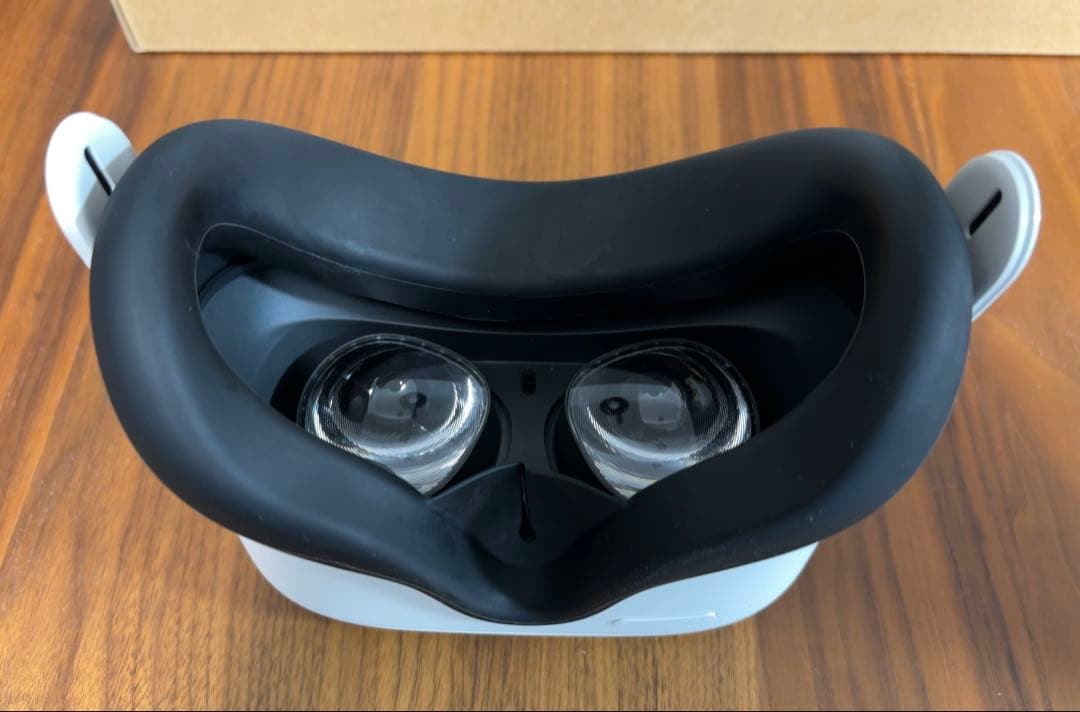 オキュラスクエスト2  Quest 2 64GB オマケ付き