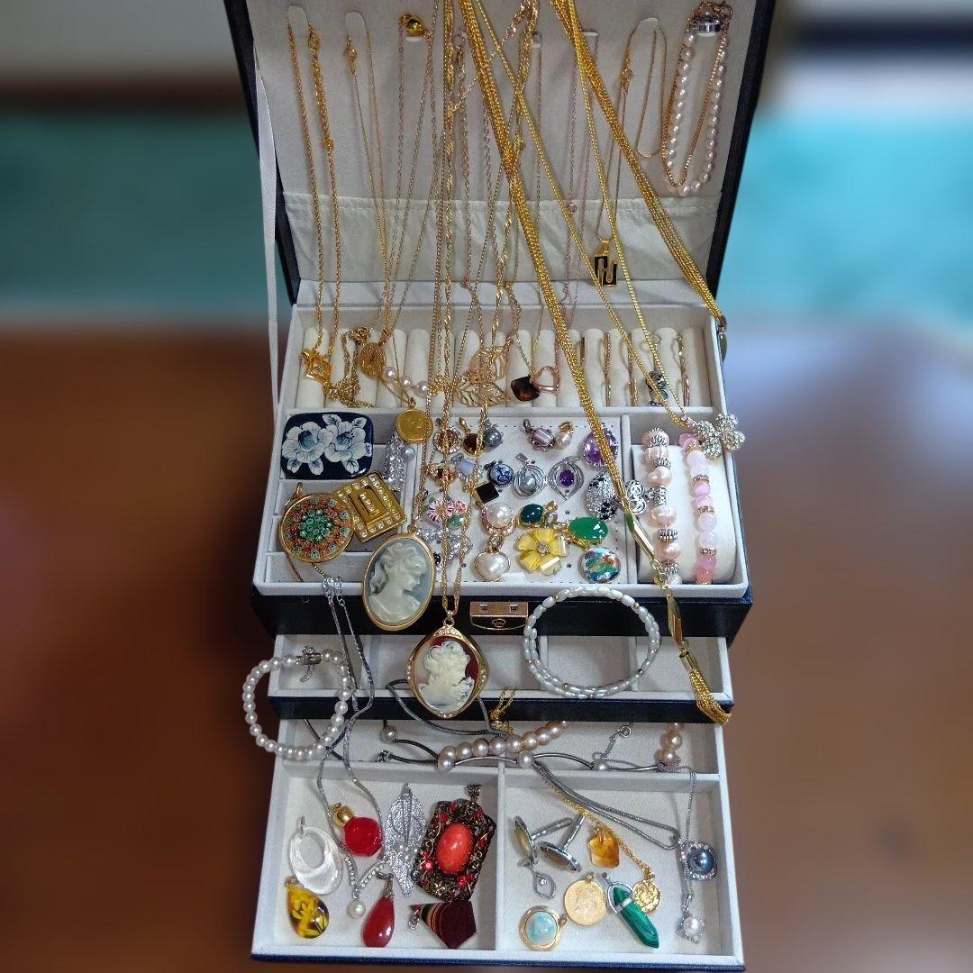 ★*★様 大量✨️遺品整理おまとめアクセサリー類