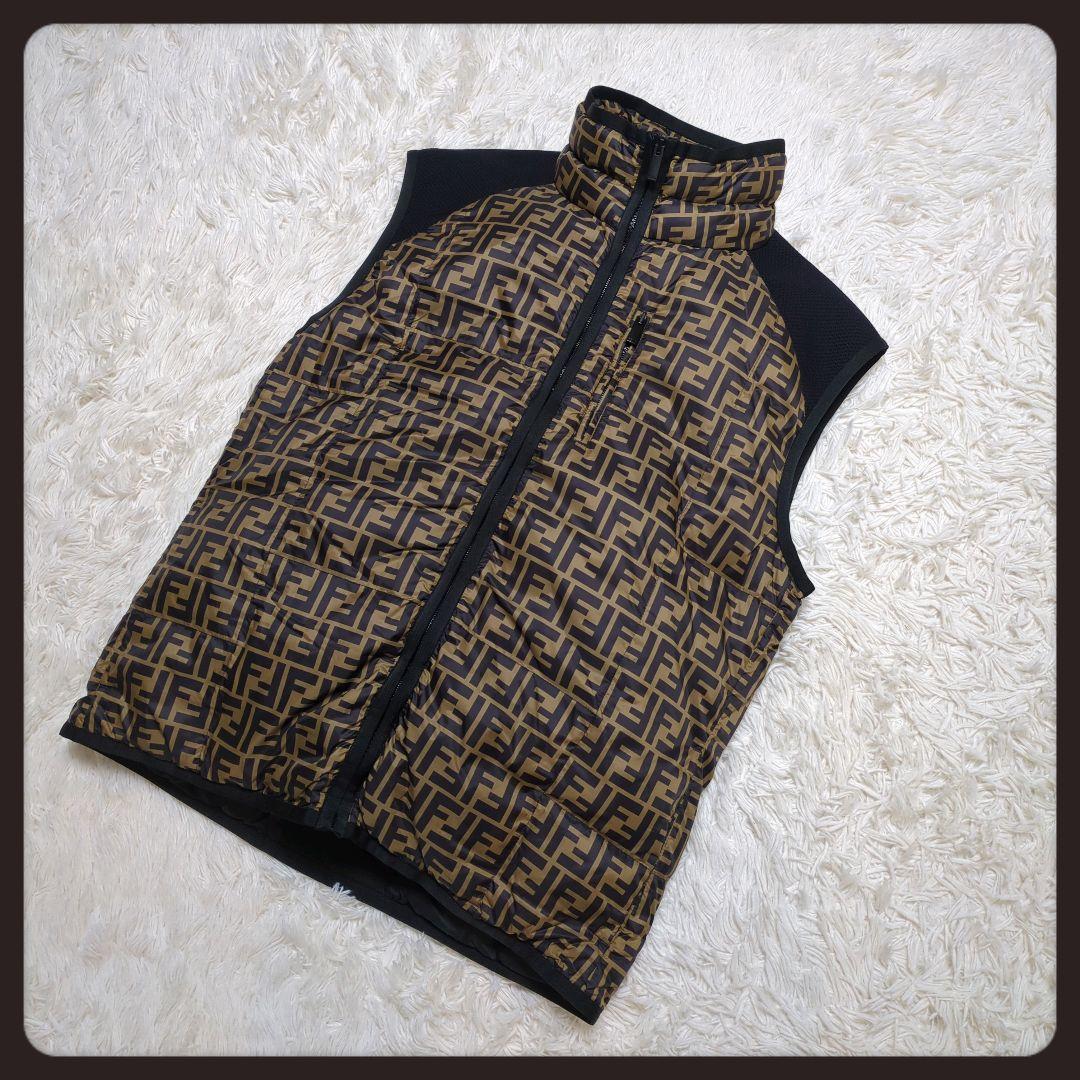 【極美品・人気モデル】FENDI☆ズッカ ダウンベスト フルジップ ドッキング