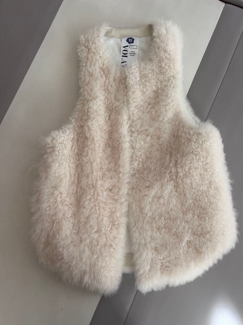 VOLATA 山羊のファーベスト　ジレ