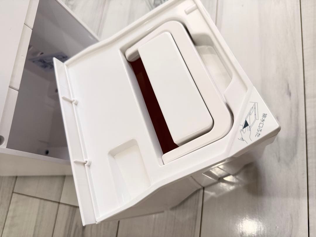 除湿機 コンプレッサー式 業務用 除湿量 25L/日 DryTank-2500