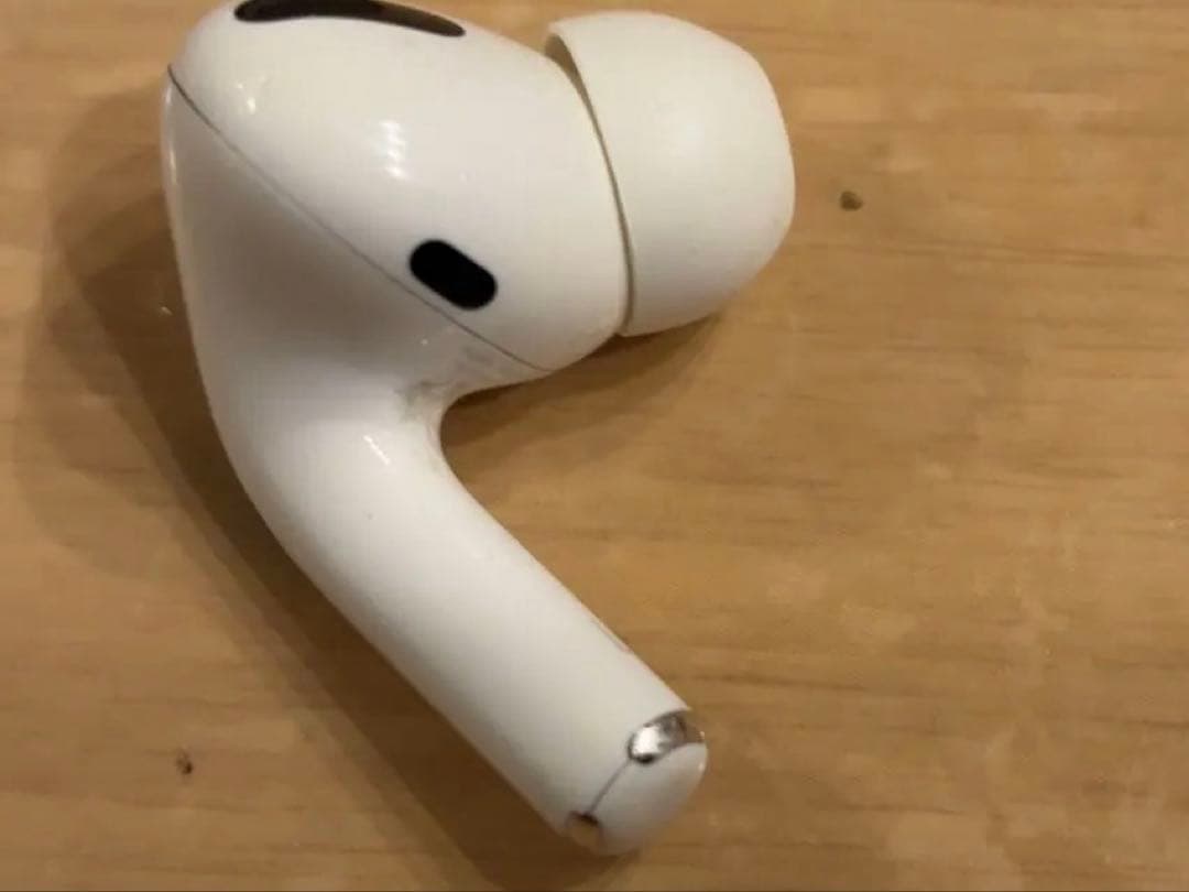 AirPods Pro 本体 ホワイト 充電ケース付き　mwp22ta 第1世代