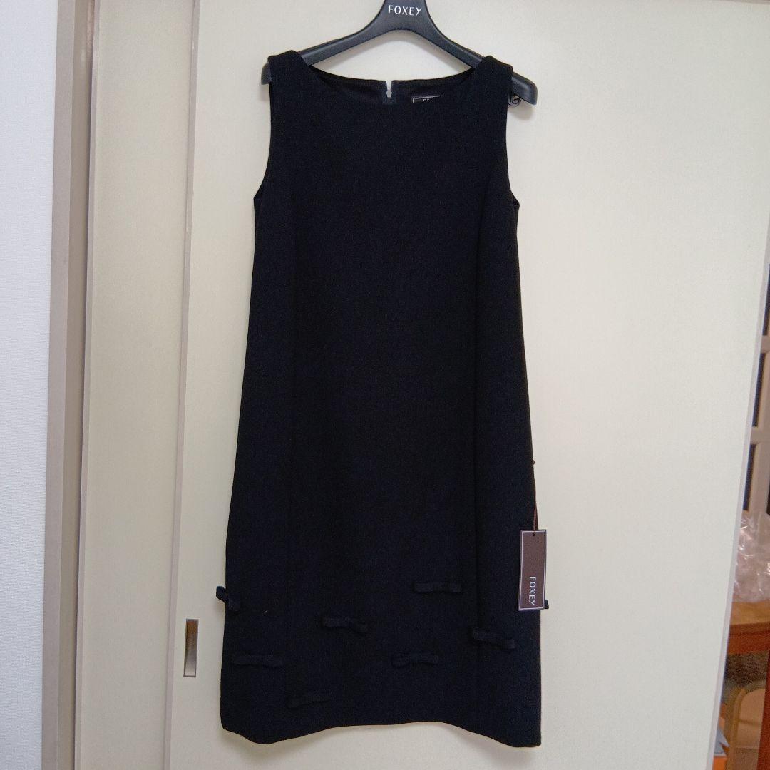 FOXEY 黒 ノースリーブ ひざ丈ワンピース