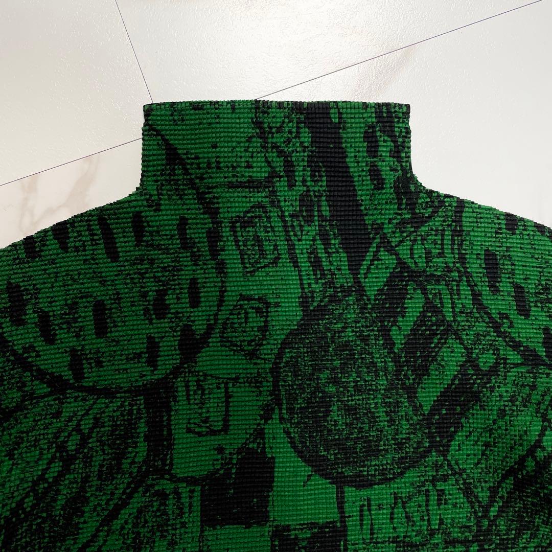 me ISSEY MIYAKE ハイネックカットソー 総柄 ワッフルプリーツ