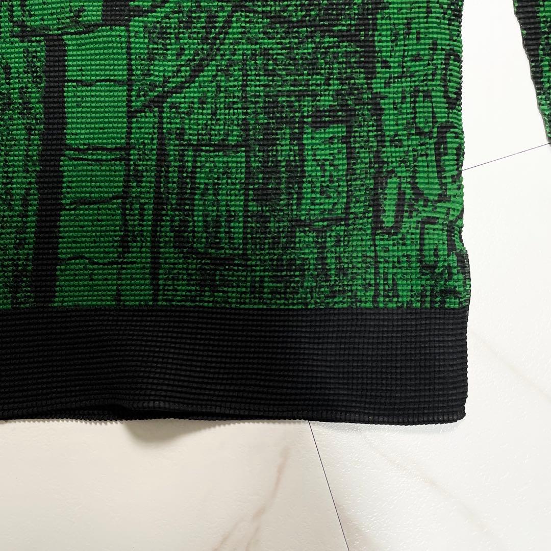 me ISSEY MIYAKE ハイネックカットソー 総柄 ワッフルプリーツ