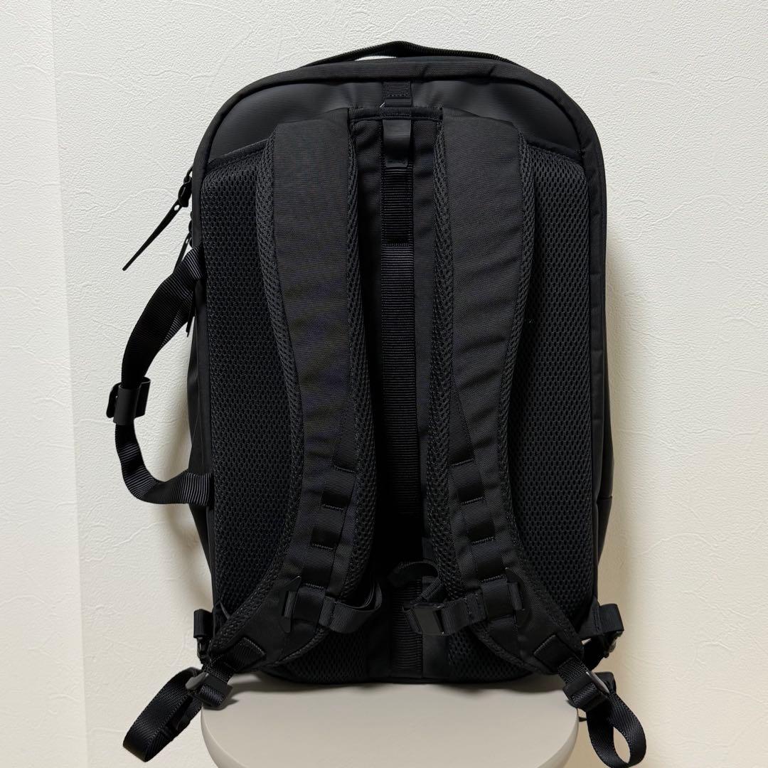 s*i様 BLACK EMBER RECTANGLE 2WAY PACK BLA