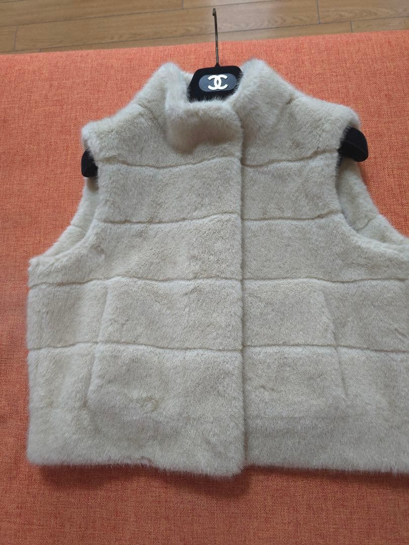 ミンクタッチ フェイクファー ブルゾンベスト ベージュ