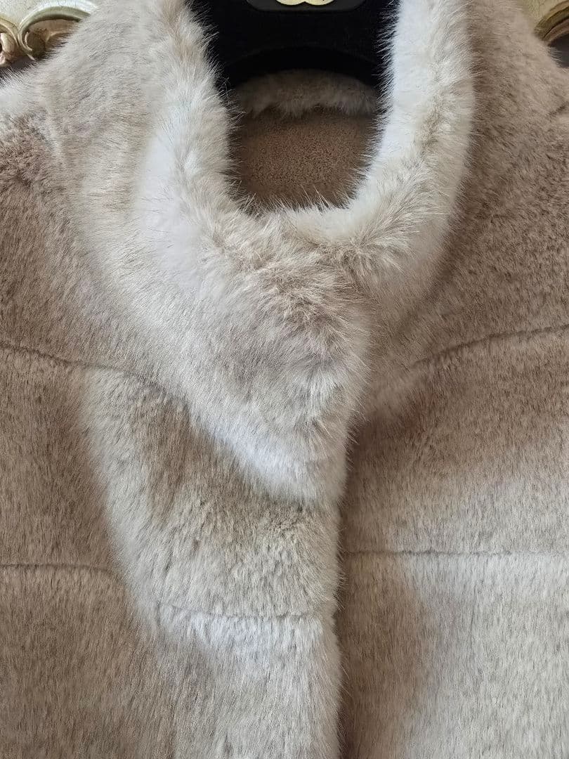 ミンクタッチ フェイクファー ブルゾンベスト ベージュ