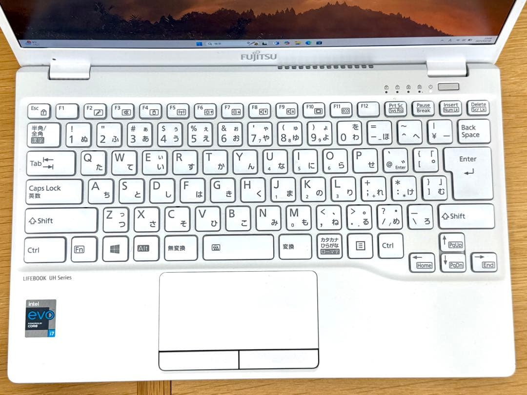 Windowsノート本体 Fujitsu LIFEBOOK UH90/E3 i7/16GB/512GB