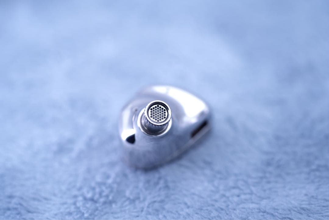 【1/5まで出品】MOONDROP 雪月花