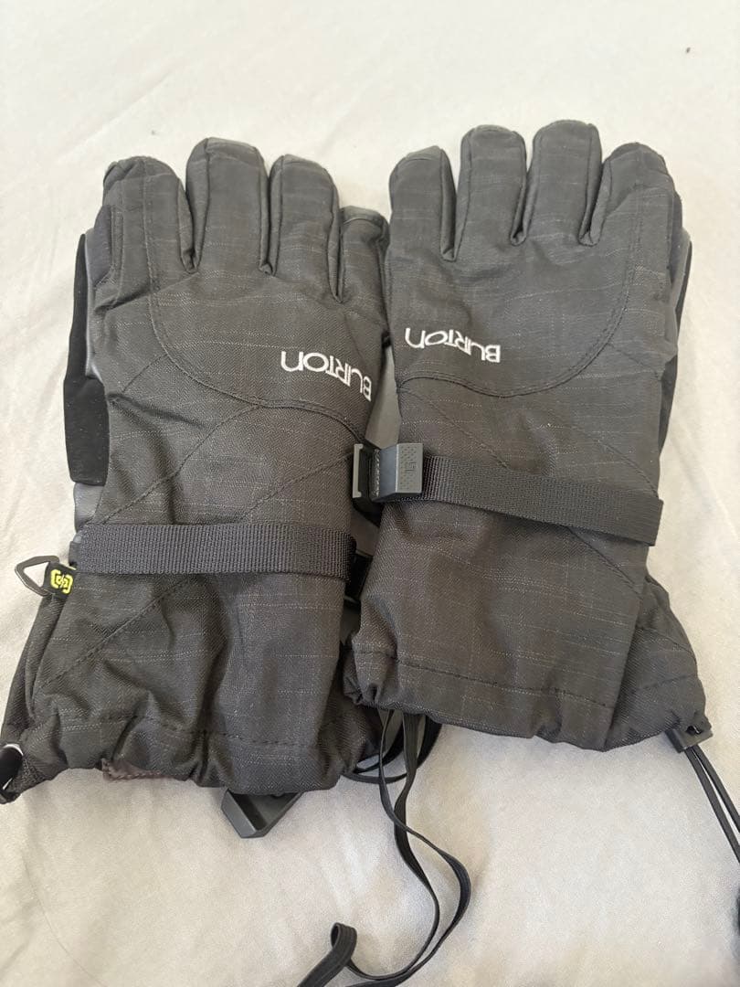 スノーボードウェア、ゴーグル、手袋、インナーセット（女性用）