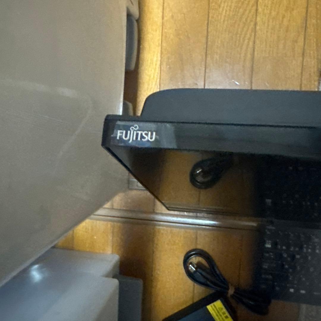 その他 Fujitsu FMV ESPRIMOFH77/D1